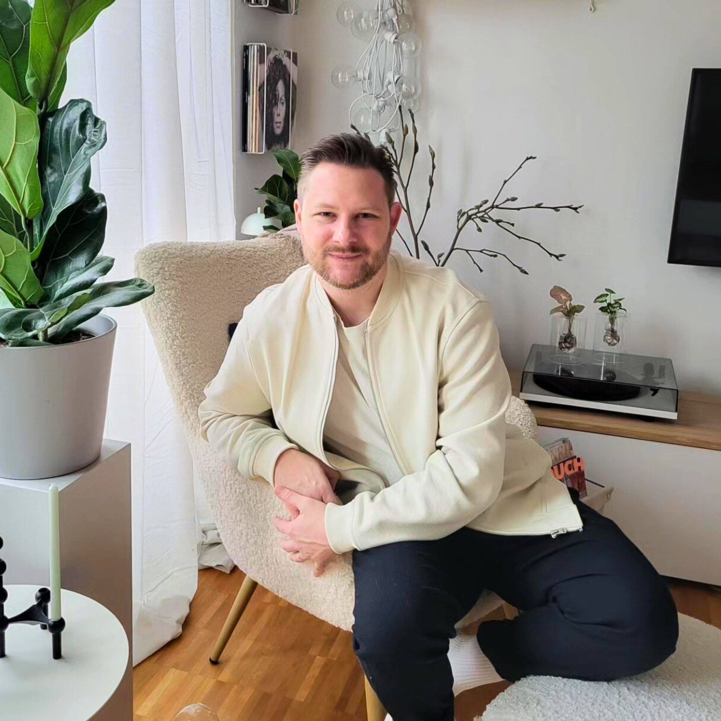 Zu Gast bei Sascha: Cozy-Skandi Design in der Hansestadt.