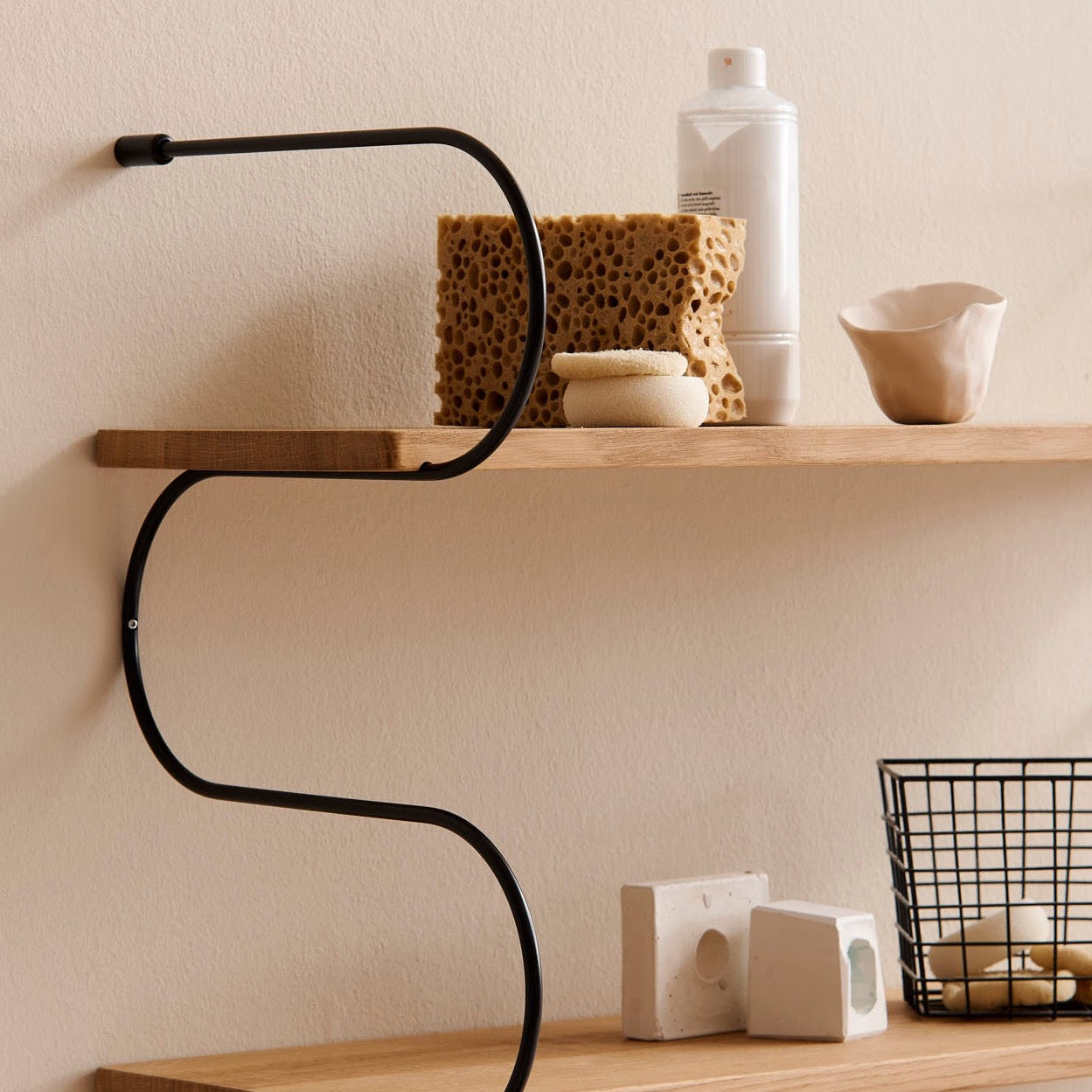 Regal "ONDA" Groß schwarz