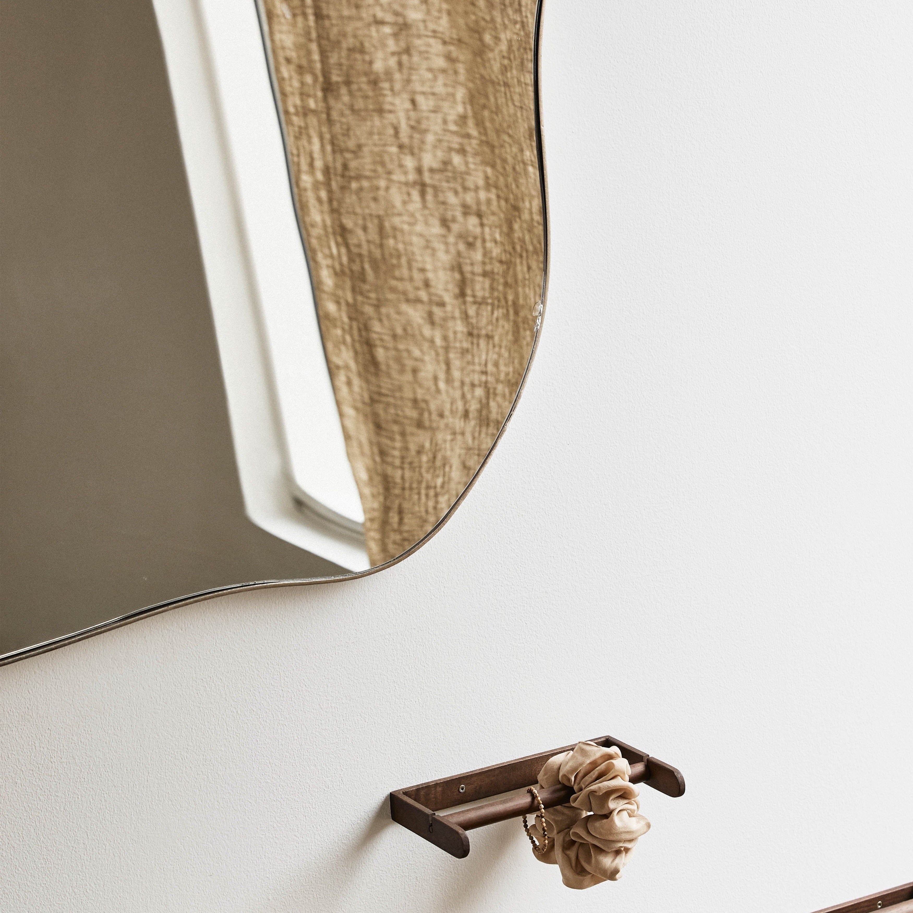 INCA Spiegel Organische Form Chromrahmen