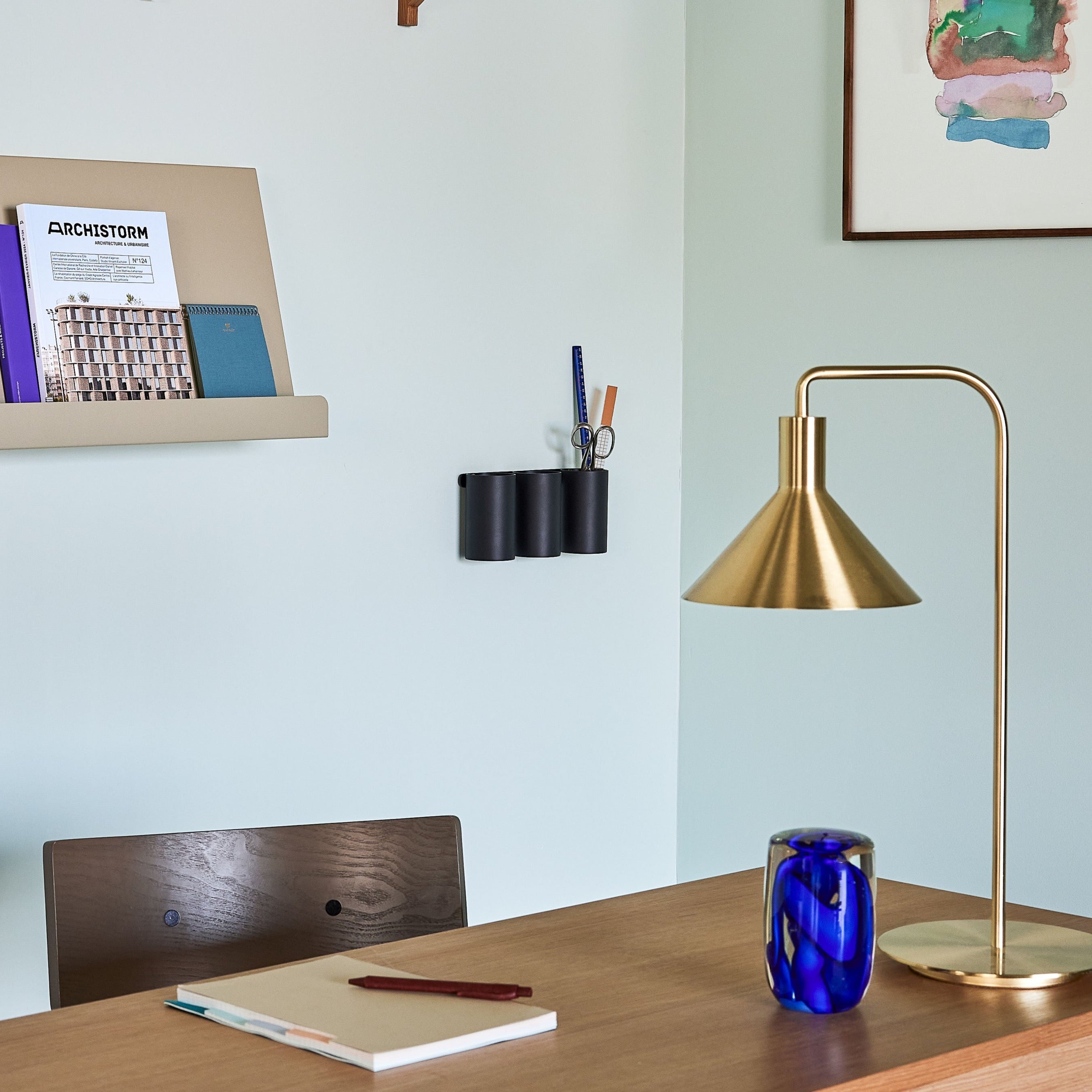 Hübsch Solo Tischlampe Messingfarben