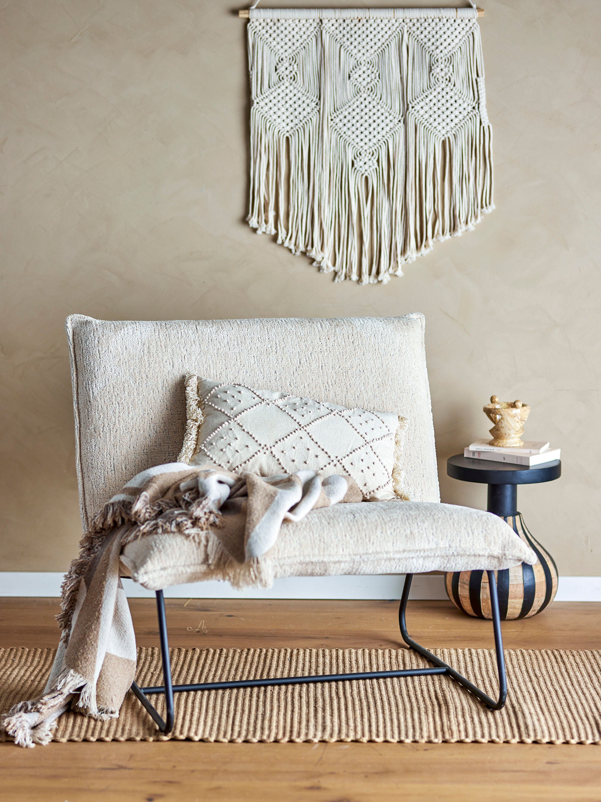 Lounge chair "Cape" Natural Recycled Polyester