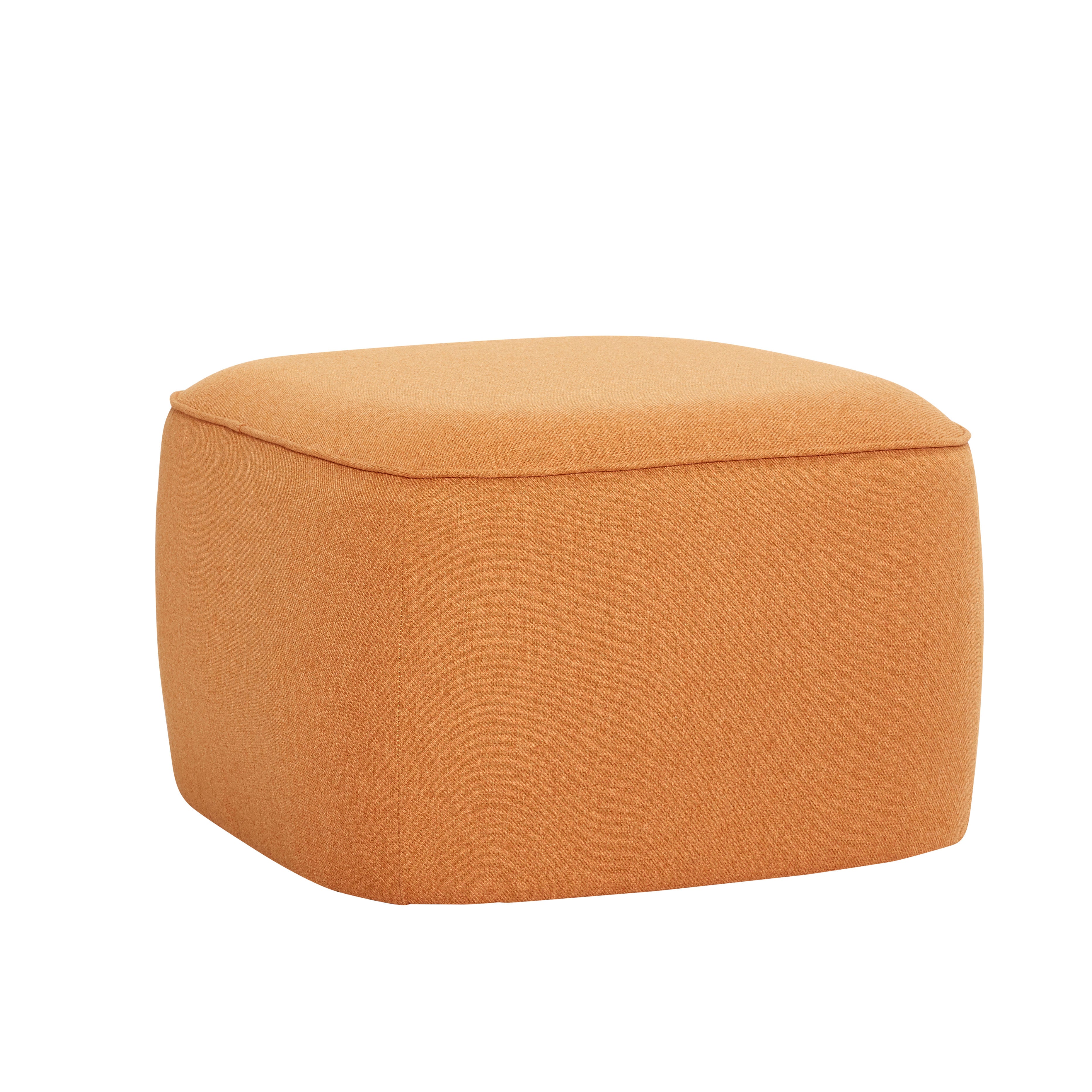 Der Pouf 'Cube' in Orange ist ein modernes Design-Element, das jedem Zuhause ein stilvolles Ambiente verleiht und gleichzeitig höchsten Komfort bietet