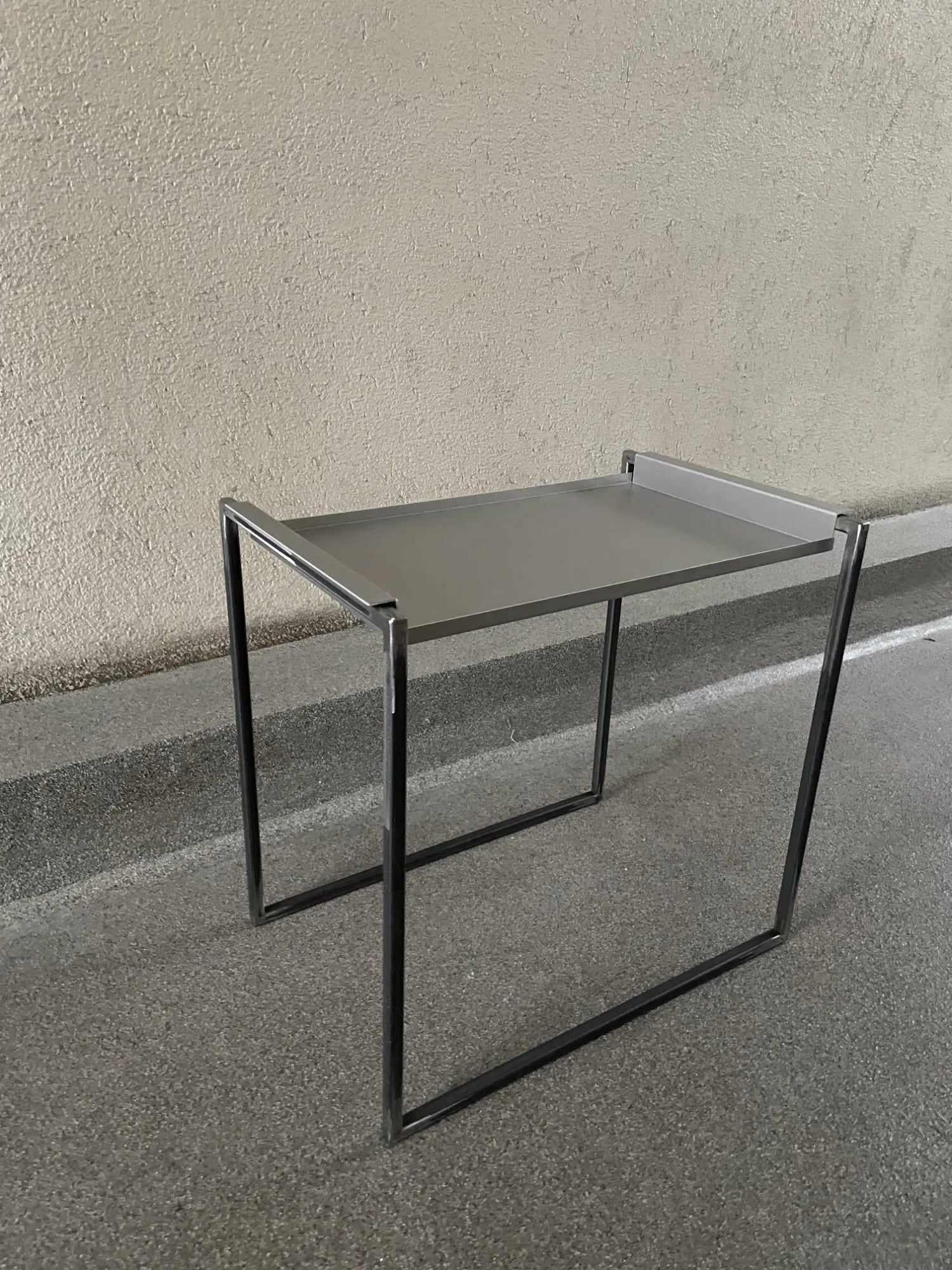 Side table "TOM" and tray "CARLA" set of 2