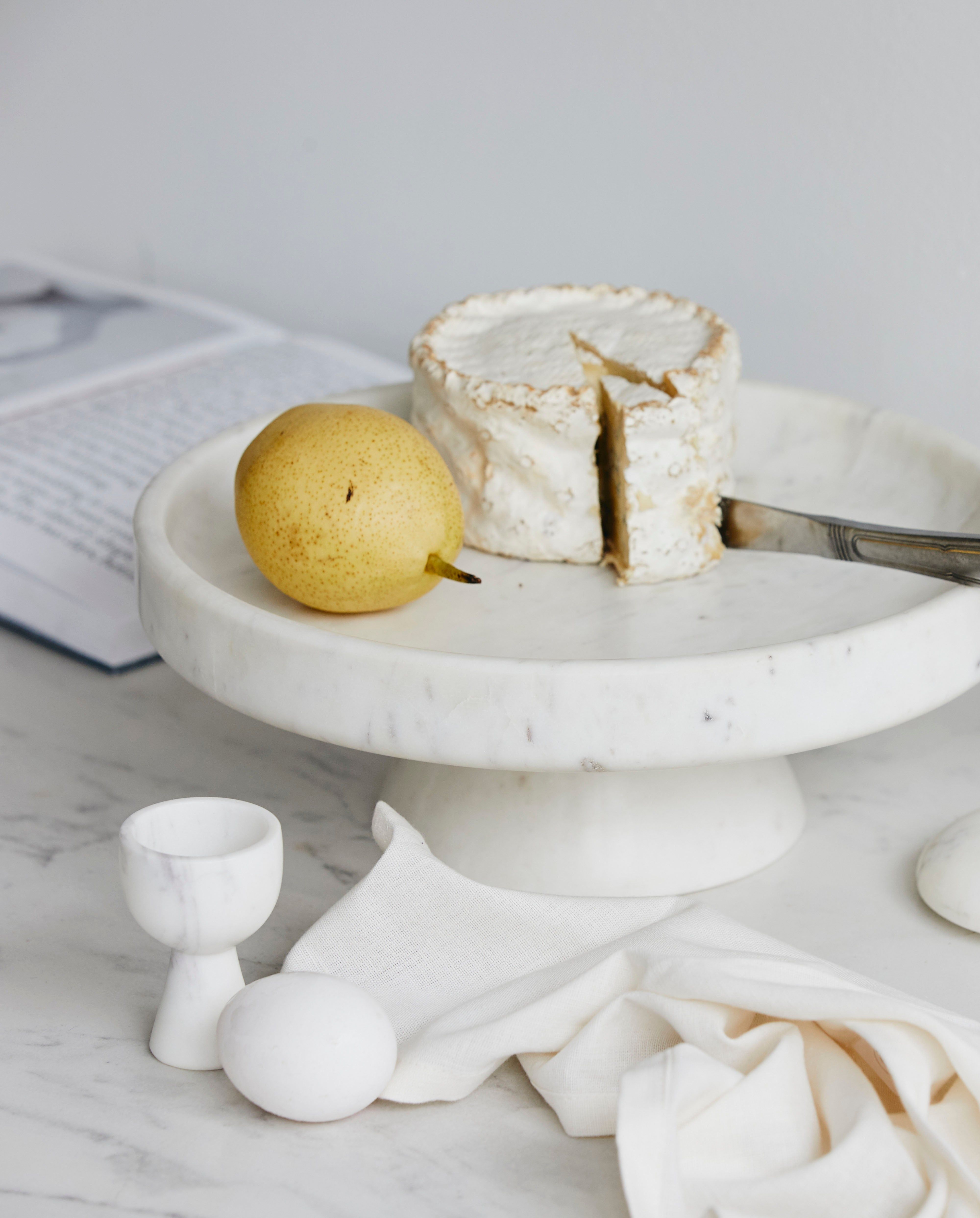 Cake stand "IMATRA" bowl with base white marble