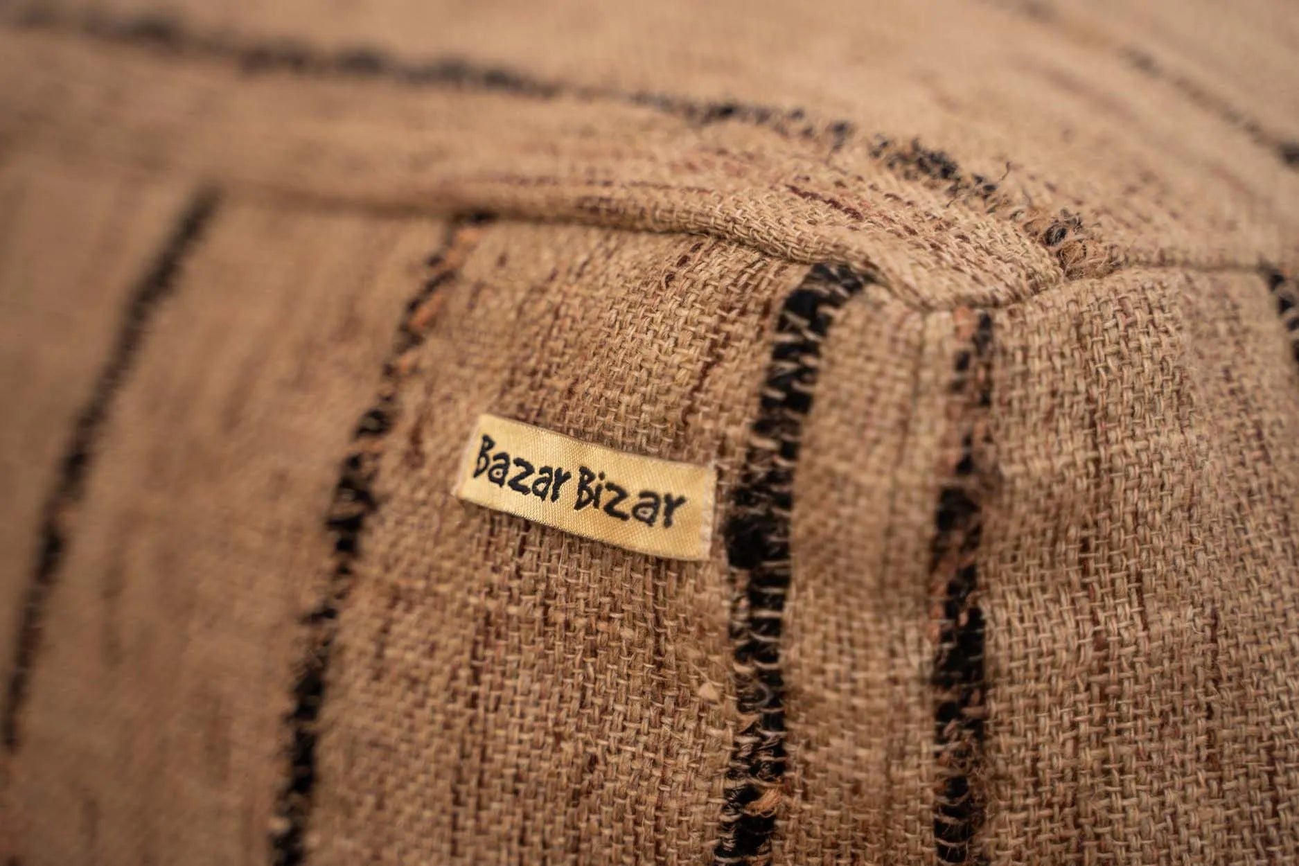 Pouf "The Oh My Gee Pouffe" Beige Black