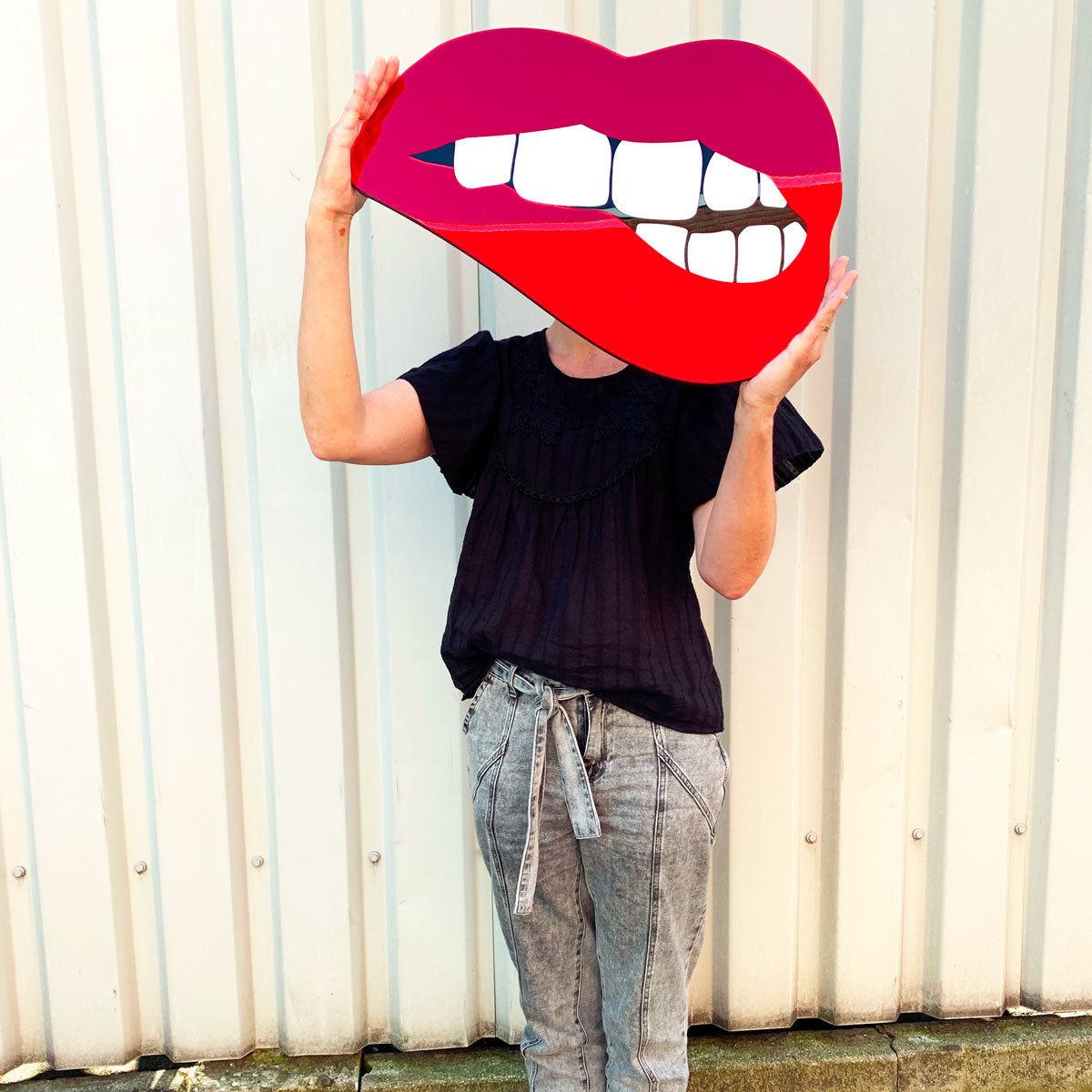 Spiegel "Mund Bite Me" XL