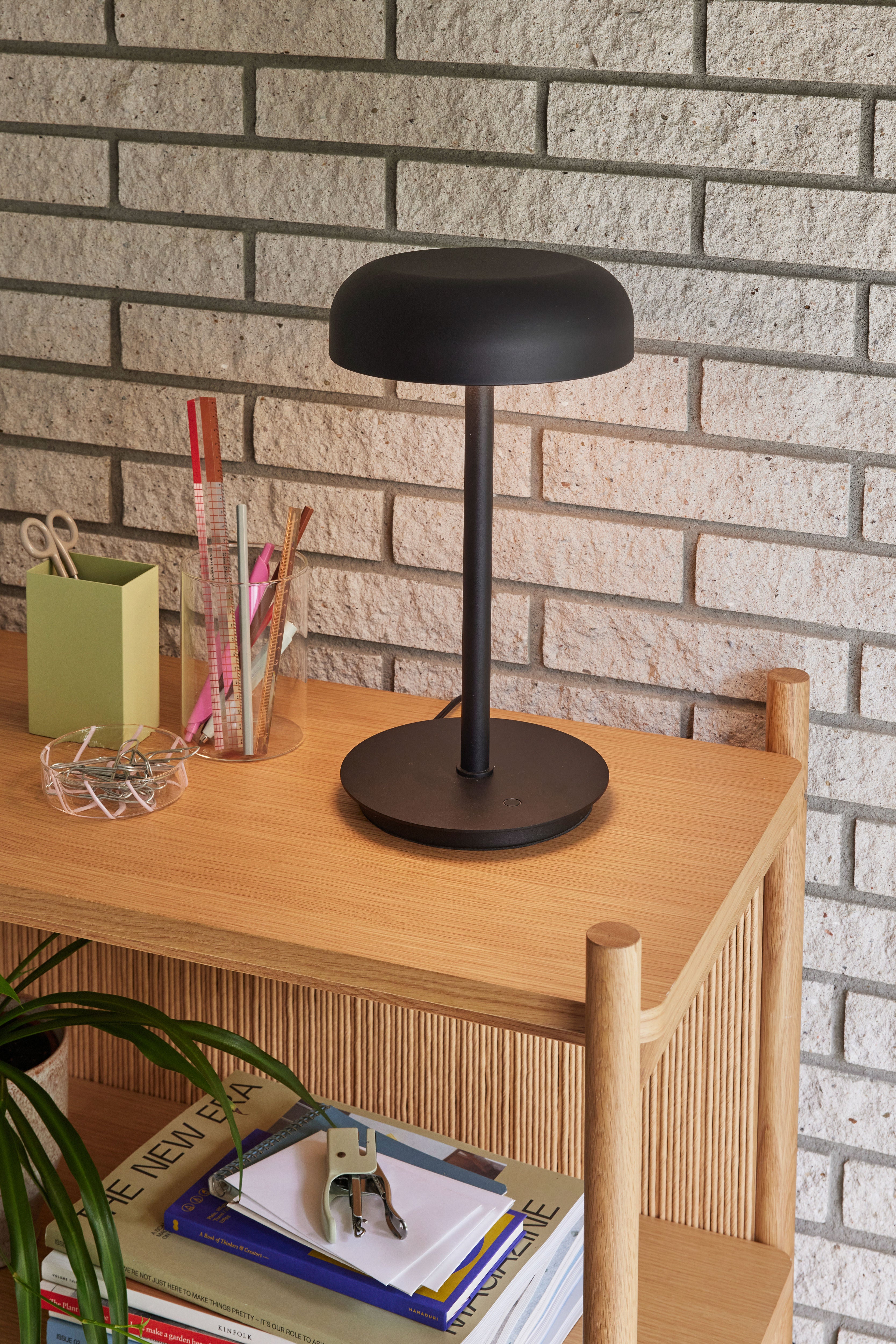 Hübsch Velo Tischlampe Schwarz