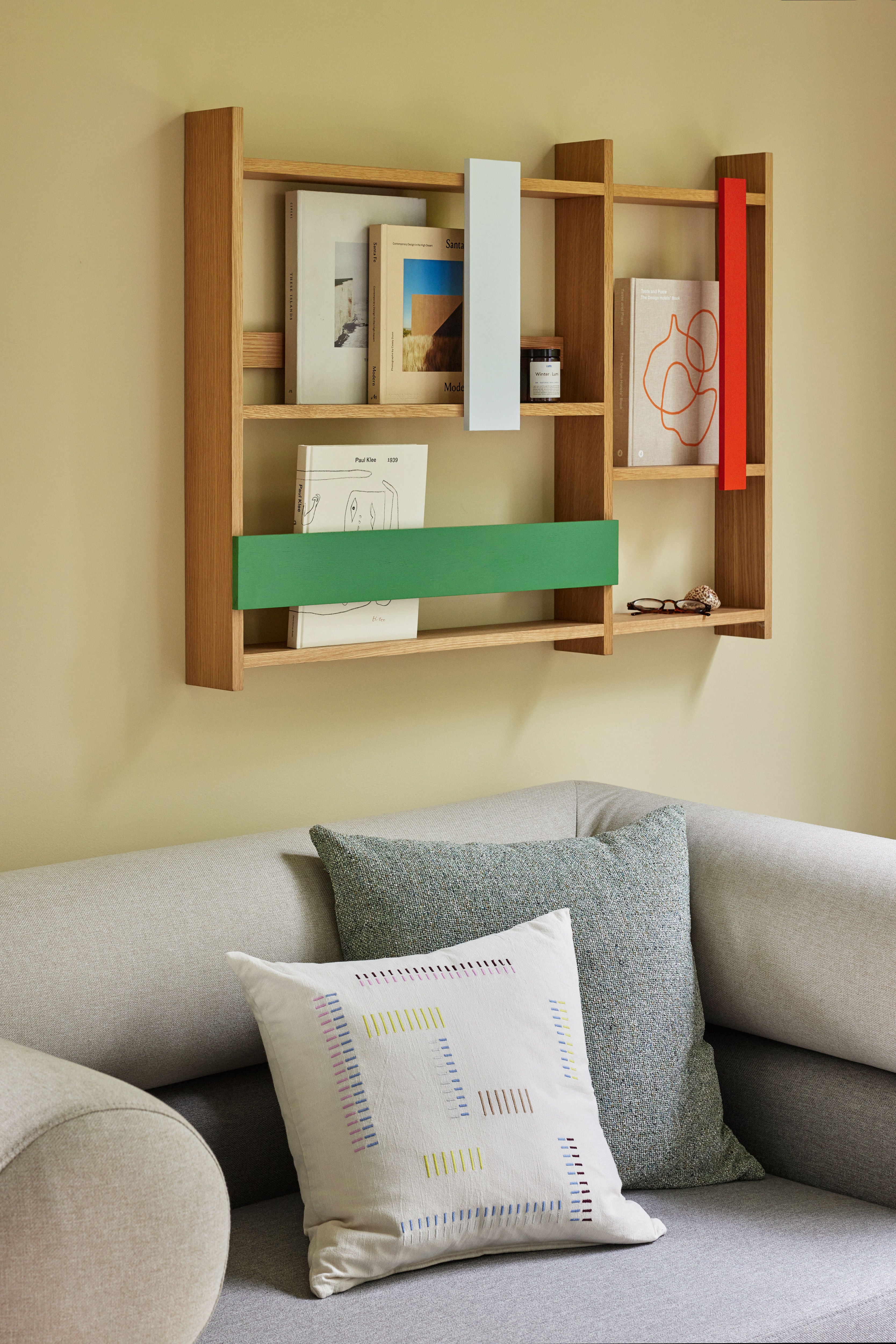 Magazine rack "Arki" natural colors multicolors