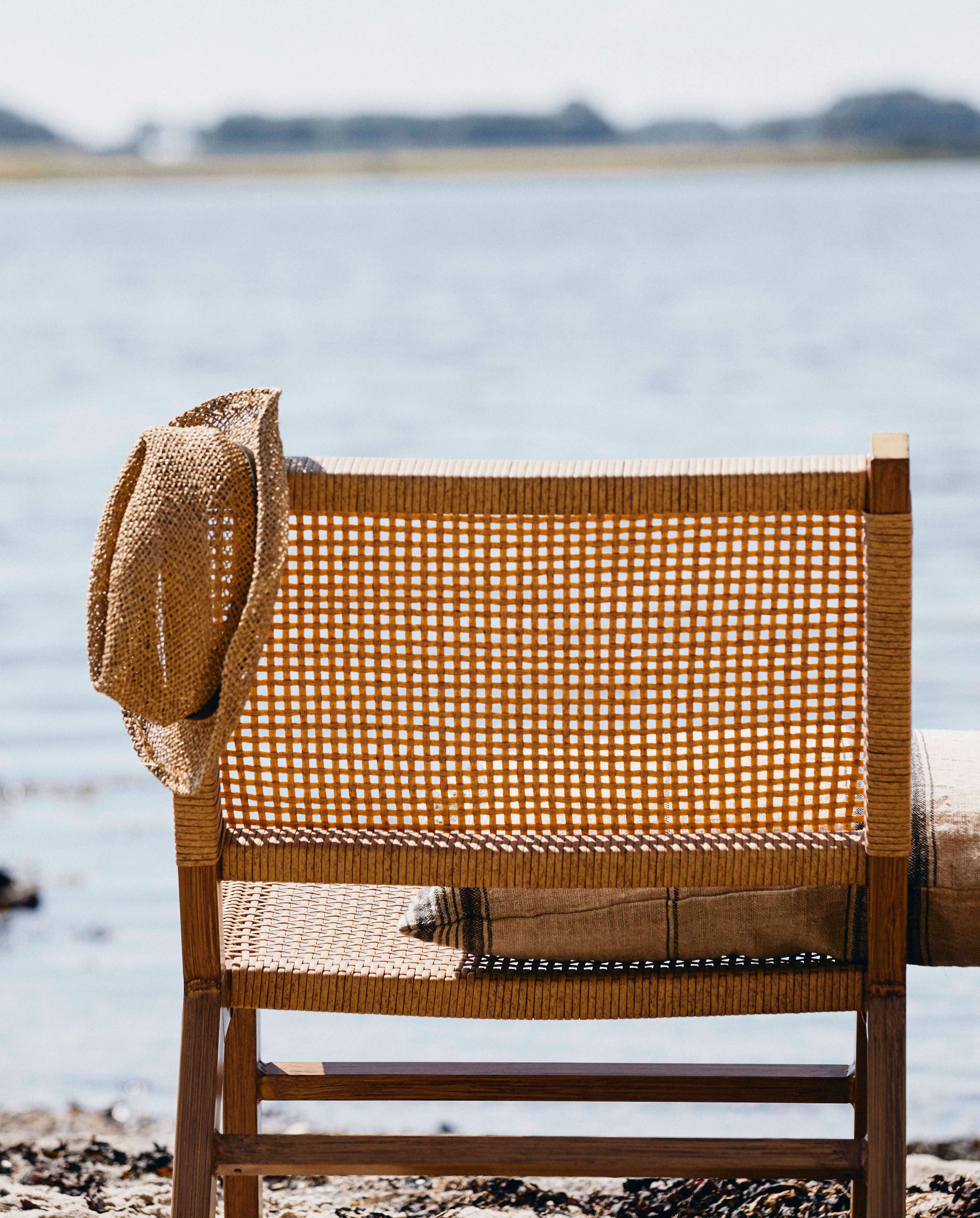 Lounge chair "VASAI" natural