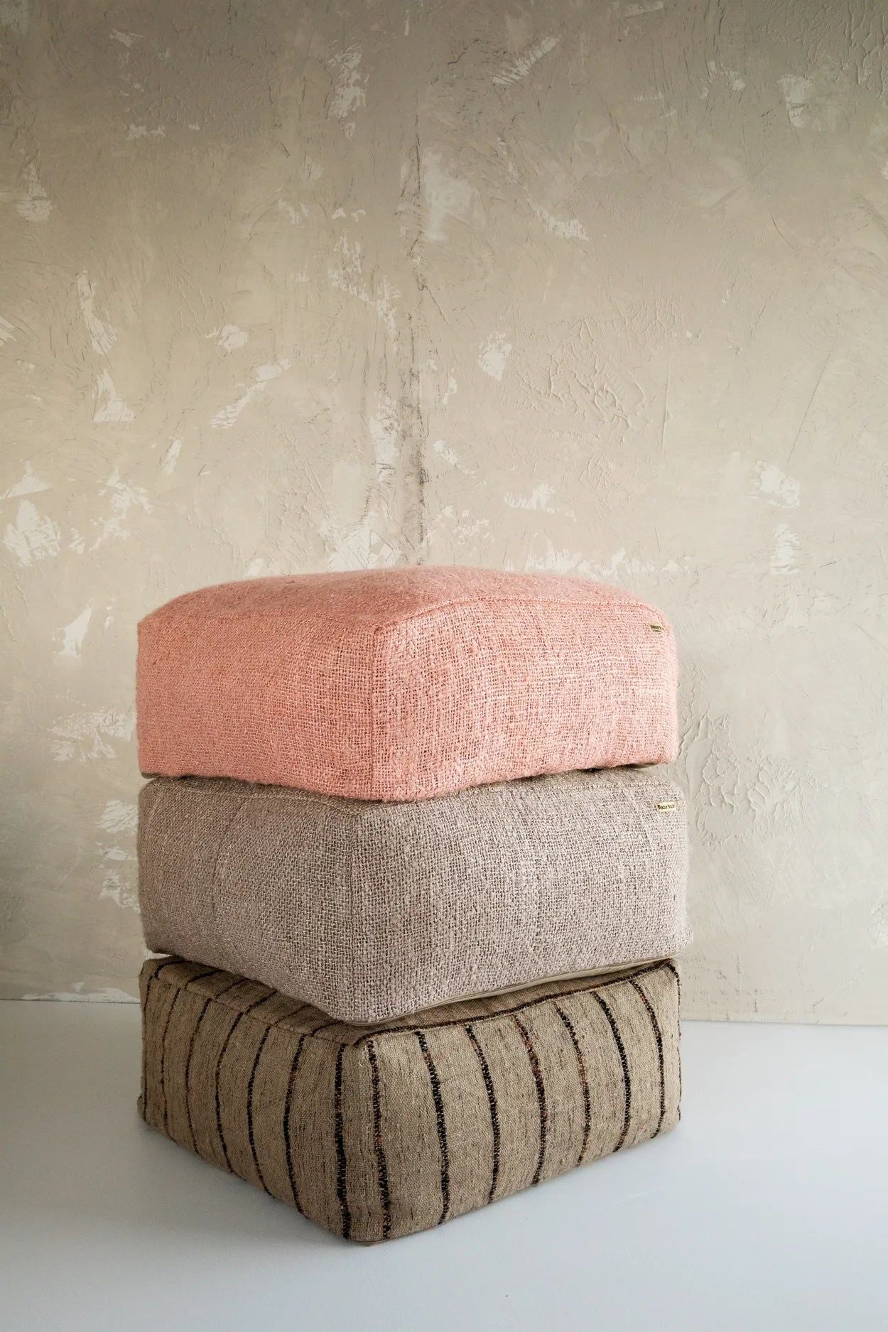 Pouf "The Oh My Gee Pouffe" Beige Black